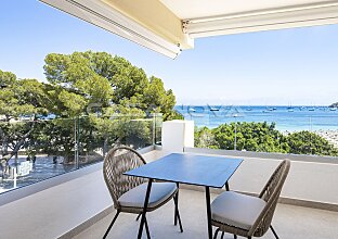 Ref. 1303614 | EXKLUSIVE: Top modern flat in 1st sea line
