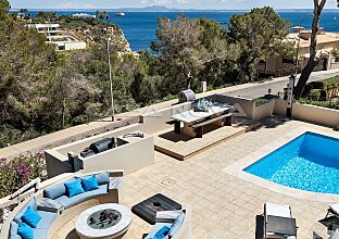 Ref. 2403599 | Romantic luxury villa with sea views