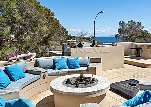 Ref. 2403599 | Romantic luxury villa with sea views