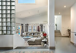 Ref. 2403599 | Romantic luxury villa with sea views