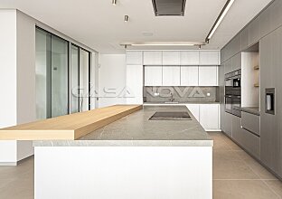 Ref. 2402747 | Recently completed luxury villa with sea views
