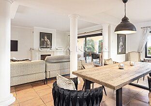 Ref. 2503676 | Mediterrane Villa in exklusiver Anlage mit Teilmeerblick 