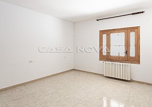 Ref. 2303718 | Mediterrane Villa mit viel Potenzial und Teilmeerblick 