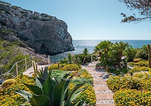 Ref. 2503511 | Villa idílica con ambiente isleño en 1a línea de mar 