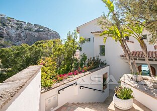 Ref. 2503511 | Villa idílica con ambiente isleño en 1a línea de mar 