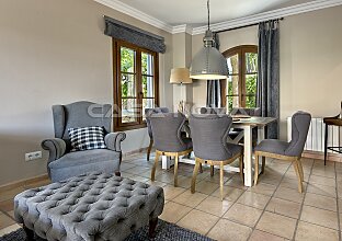 Ref. 2303773 | Endreihenvilla in exklusiver Residenz in 1. Meereslinie