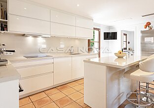 Ref. 2503786 | Exclusiva villa de estilo mediterráneo con apartamento de invitados en la mejor ubicación