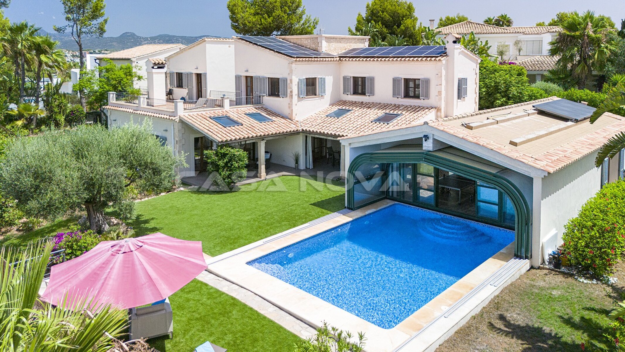 Exclusiva villa de estilo mediterráneo con apartamento de invitados en la mejor ubicación