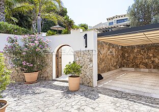 Ref. 2303792 | Stilvolle Luxusvilla mit mediterranem Flair in bester Lage