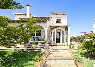 Ref. 2403793 | Villa in 2. Meereslinine mit tollem Meerblick von der 1. Etage 
