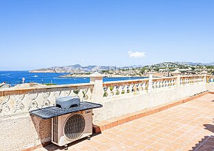 Ref. 2403793 | Villa in 2. Meereslinine mit tollem Meerblick von der 1. Etage 