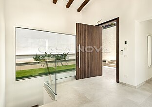 Ref. 2402757 | New constructed villa in 1st sea line