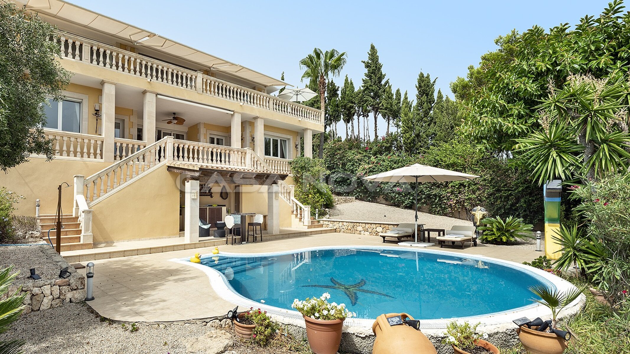 Mediterrane Villa mit Teilmeerblick in bester Lage von Santa Ponsa