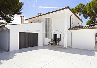 Ref. 2403807 | Elegante villa en una zona residencial muy cotizada