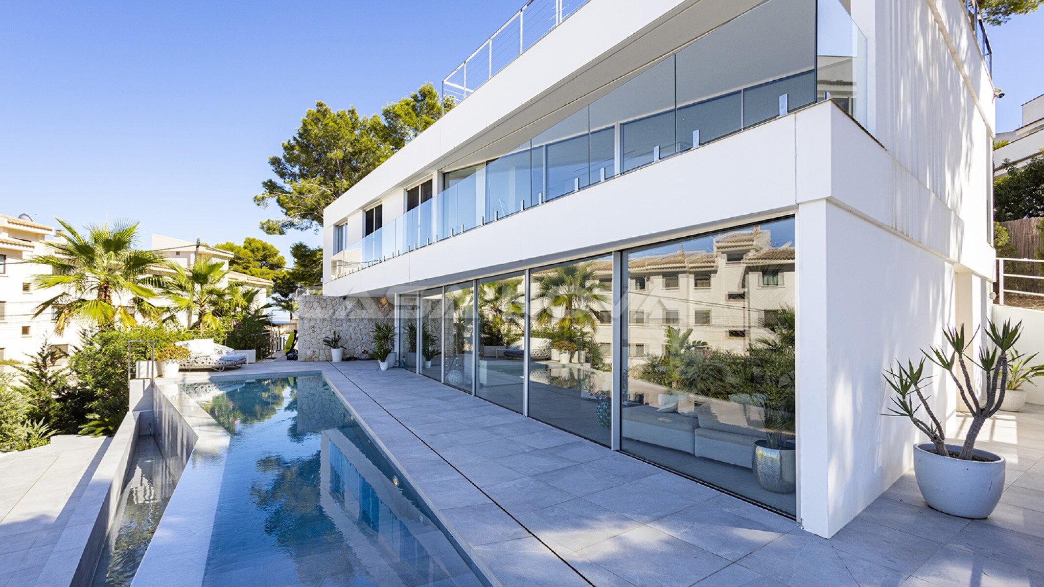 Luxury villa with spectacular panoramic views in Cala Vinyes 