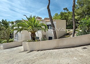 Ref. 2403810 | Elegant Villa in Costa de la Calma 