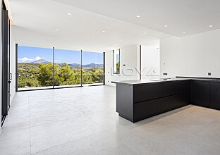 Ref. 2403579 | Luxurious new-build villa with stunning views