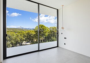 Ref. 2403579 | Luxurious new-build villa with stunning views