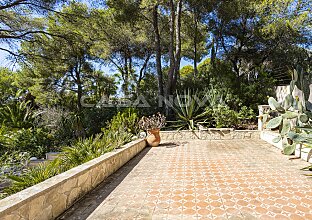 Ref. 2303769 | EXKLUSIV BEI UNS: Investment-Villa in Yachthafennähe