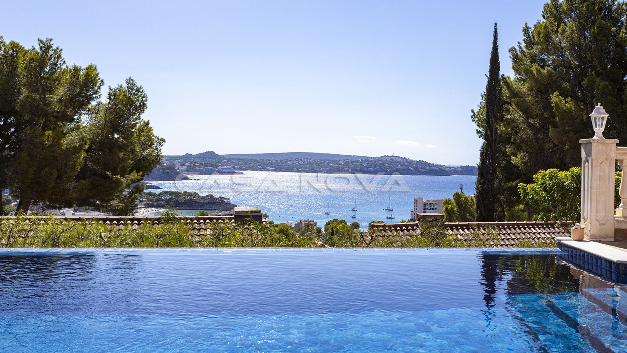 Mediterrane Villa mit atemberaubendem Meerblick 