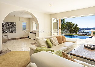 Ref. 2303750 | Mediterrane Villa mit atemberaubendem Meerblick 