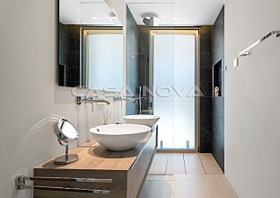 Ref. 2403825 | Luxury villa with pool in an exclusive residential area