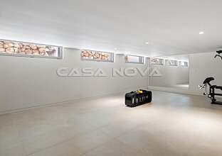 Ref. 2403825 | Luxury villa with pool in an exclusive residential area