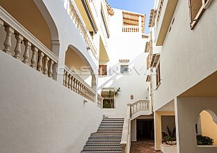 Ref. 1003823 | Encantador estudio con vistas panorámicas y al mar