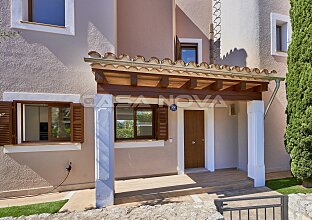 Ref. 2303831 | Fantástica villa con piscina en 1a línea al campo de golf