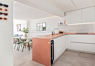 Ref. 2303830 | Modernisiertes Reihenhaus mit Meerblick in Yachhafen Nähe