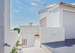 Ref. 2303830 | Modernisiertes Reihenhaus mit Meerblick in Yachhafen Nähe