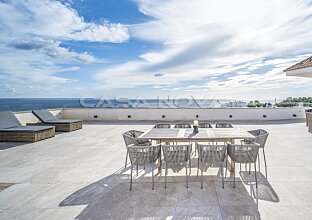 Ref. 1403836 | Moderno ático con vistas al mar y terraza privada en la azotea