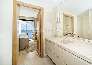 Ref. 1403836 | Moderno ático con vistas al mar y terraza privada en la azotea