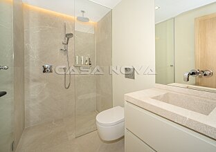 Ref. 1403836 | Moderno ático con vistas al mar y terraza privada en la azotea