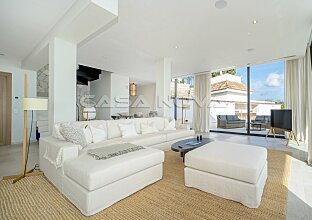 Ref. 1403836 | Moderno ático con vistas al mar y terraza privada en la azotea