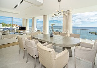 Ref. 1403836 | Moderno ático con vistas al mar y terraza privada en la azotea