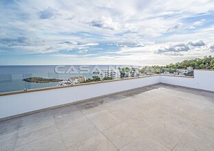 Ref. 1403836 | Moderno ático con vistas al mar y terraza privada en la azotea