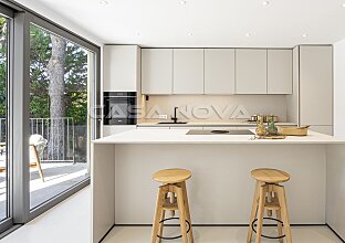 Ref. 2303692 | Renovated luxury villa with vacation rental license