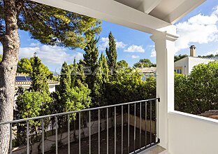 Ref. 2303692 | Renovated luxury villa with vacation rental license