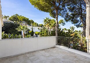 Ref. 2303692 | Renovated luxury villa with vacation rental license