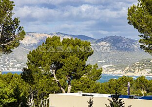 Ref. 2303692 | Renovated luxury villa with vacation rental license