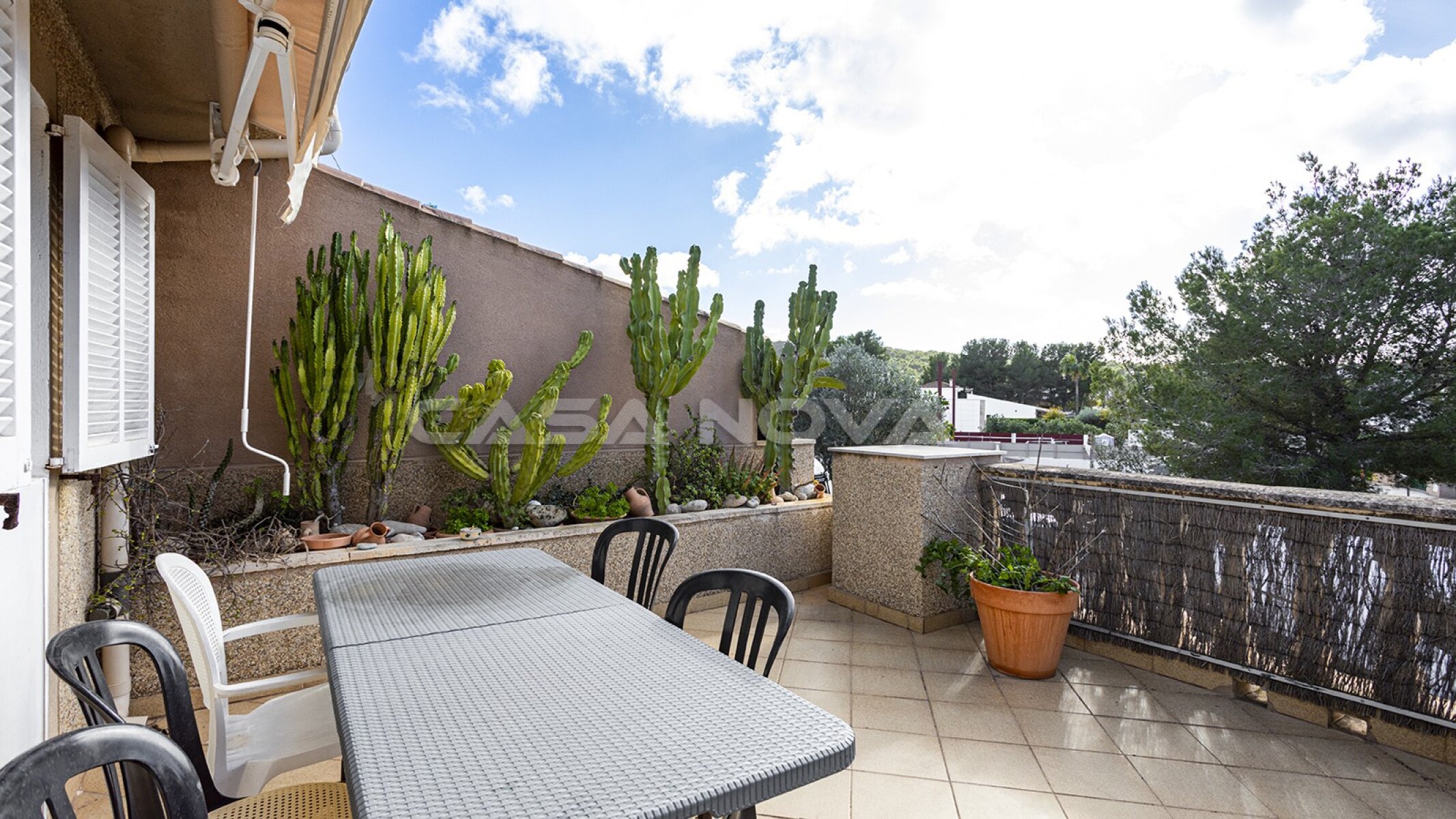 Encantadora casa adosada con terraza privada en la azotea