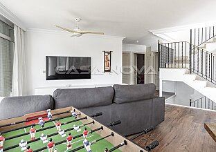 Ref. 2403849 | Encantadora casa adosada con terraza privada en la azotea