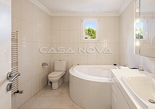 Ref. 2303850 | Fantástica villa con piscina en una ubicación privilegiada