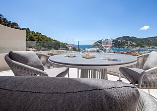 Ref. 2403852 | Elegante casa adosada con azotea y vistas al puerto