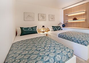 Ref. 2403852 | Elegante casa adosada con azotea y vistas al puerto