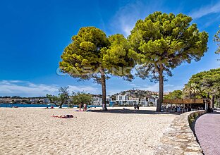 Ref. 2302718 | Villa mediterránea con piscina en 1. línea del campo de golf