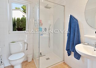 Ref. 2303856 | Villa mediterránea con piscina en una zona residencial privilegiada