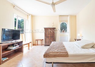 Ref. 2303856 | Villa mediterránea con piscina en una zona residencial privilegiada