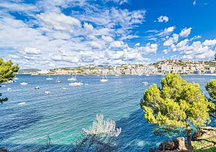 Ref. 2303856 | Villa mediterránea con piscina en una zona residencial privilegiada